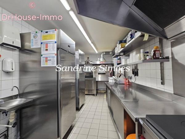 Commerce à vendre 3 pièces de 165 m²