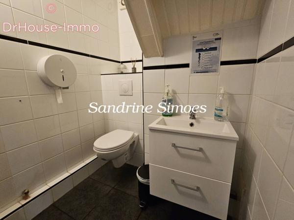 Commerce à vendre 3 pièces de 165 m²