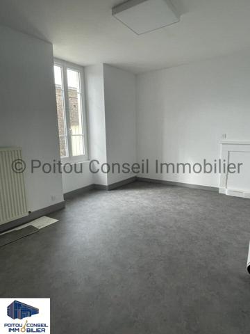 CHAURAY BUREAU 100M2 LOCATION