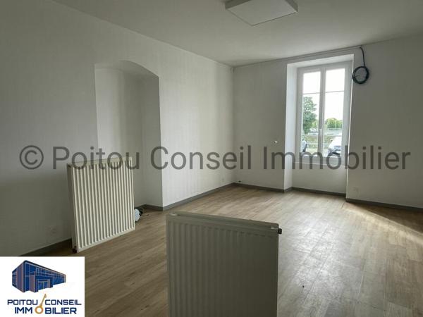 CHAURAY BUREAU 100M2 LOCATION