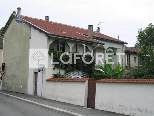 Location appartement Bourg-en-Bresse - 1 pièce(s) - 30 m² - 345 €/mois