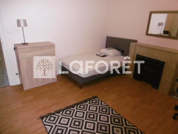 Location appartement Bourg-en-Bresse - 1 pièce(s) - 30 m² - 345 €/mois
