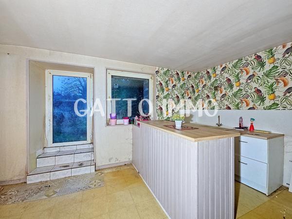 Distroff (57925) F4 + DE 113m² A RENOVER // 3CH // JARDIN // GARAGE // GRANGE// GROS POTENTIEL A SAISIR