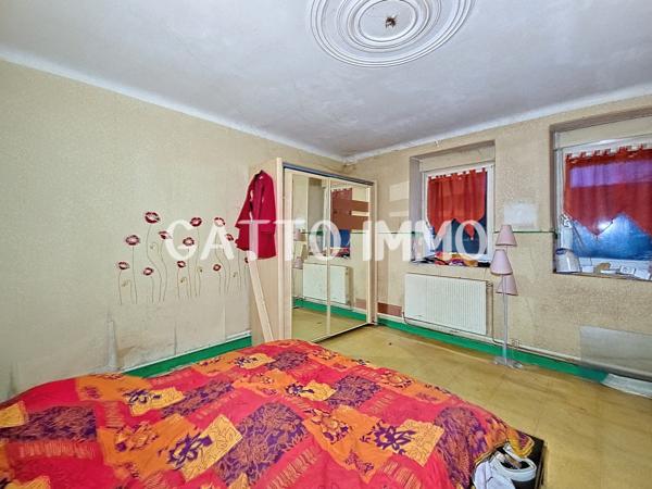 Distroff (57925) F4 + DE 113m² A RENOVER // 3CH // JARDIN // GARAGE // GRANGE// GROS POTENTIEL A SAISIR