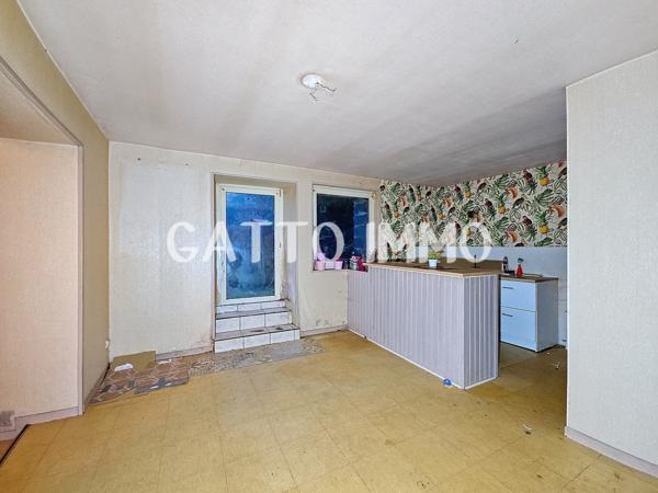 Distroff (57925) F4 + DE 113m² A RENOVER // 3CH // JARDIN // GARAGE // GRANGE// GROS POTENTIEL A SAISIR