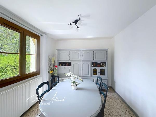 Écrin de verdure,charme, tranquillité, potentiel