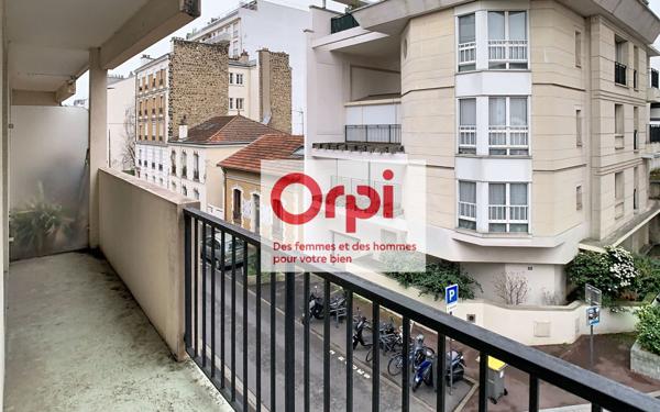Appartement à vendre    2 pièces • 48,20 m2 Issy-les-Moulineaux
