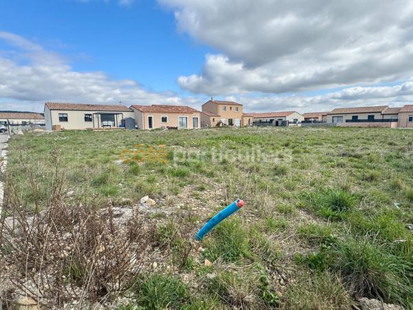 Vente Terrain558 m² - ROUBIA (11200)