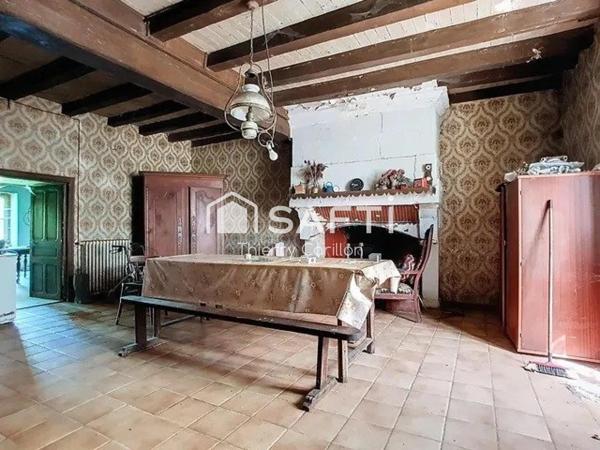 CORPS DE FERME A RENOVER ENTIEREMENT