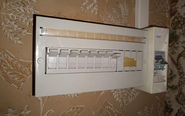 Maison à vendre    5 pièces •  Meyrannes