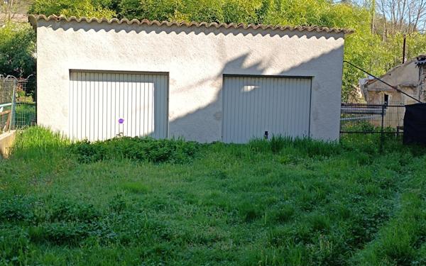 Maison à vendre    5 pièces •  Meyrannes