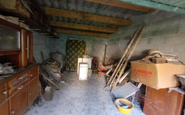 Maison à vendre    5 pièces •  Meyrannes