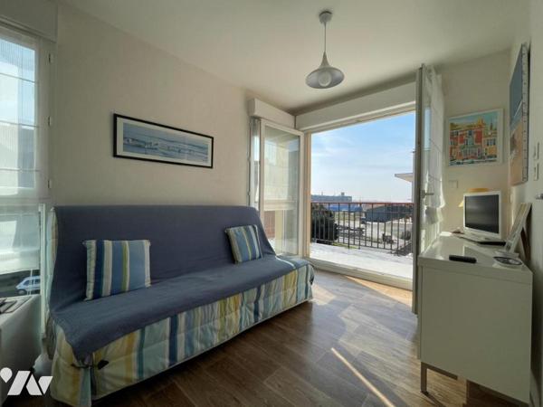 SAINT MALO - Port Malo - Appartement T2 de 52.21m² au 3ème étage avec ascenseur - Garage fermé