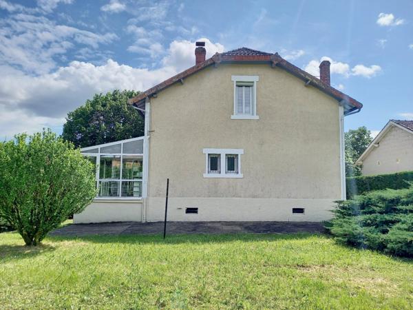 Au Bugue, maison de 129m² des années 30.