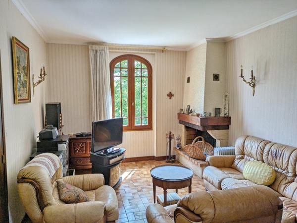 Au Bugue, maison de 129m² des années 30.