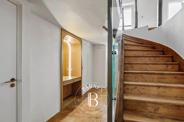 Paris 7ème, Appartement 2 Chambres -  84 m² à vendre