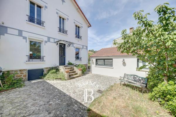 Le Mesnil-le-Roi, Maison 5 Chambres -  139 m² à vendre