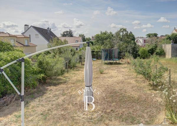 Le Mesnil-le-Roi, Maison 5 Chambres -  139 m² à vendre