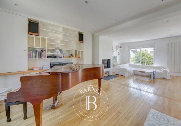 Le Mesnil-le-Roi, Maison 5 Chambres -  139 m² à vendre