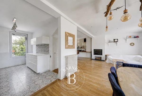 Le Mesnil-le-Roi, Maison 5 Chambres -  139 m² à vendre