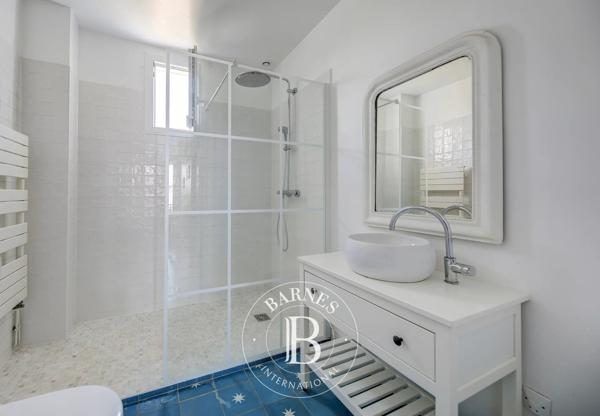 Le Mesnil-le-Roi, Maison 5 Chambres -  139 m² à vendre