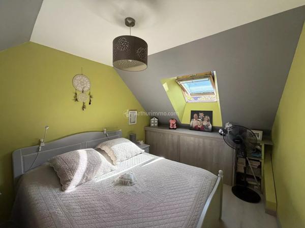 Vente                                                      Maison
                        
                     4 pièces                      84 m2                     à Vallée-de-Ronsard