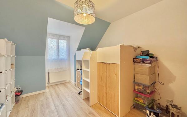 Maison à vendre    4 pièces • 150 m2 Chevry-Cossigny