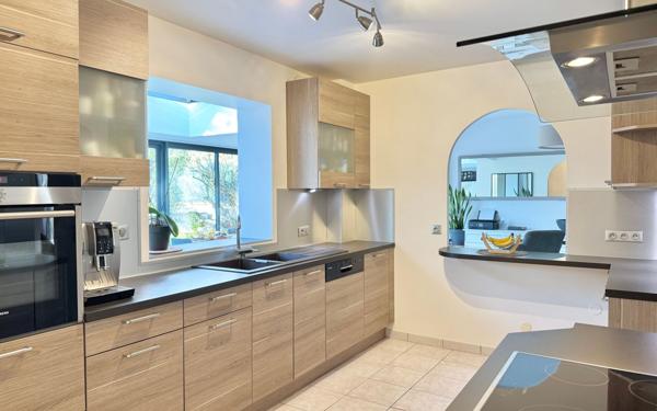 Maison à vendre    4 pièces • 150 m2 Chevry-Cossigny