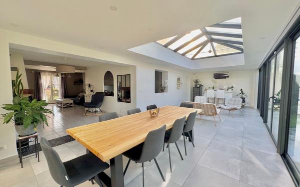 Maison à vendre    4 pièces • 150 m2 Chevry-Cossigny