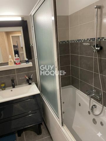Appartement Place NEY - 3 pièces - 84 m²