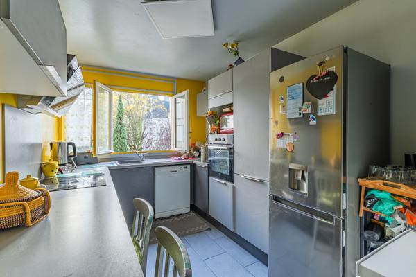 Appartement
         4 pièces
        - 79 m² Exclusivité 190 000 € *