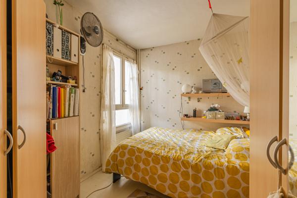 Appartement
         4 pièces
        - 79 m² Exclusivité 190 000 € *