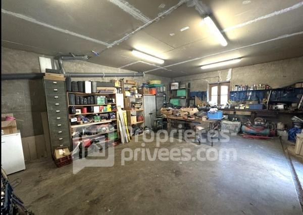 Maison de ville non-mitoyenne de 149 m² avec jardin et garage