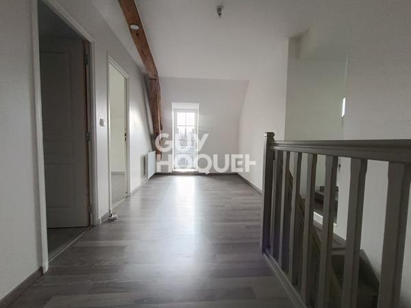 MAISON À LOUER DE 5 PIÈCES DE 142,25 M²