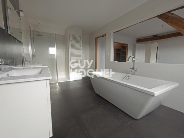 MAISON À LOUER DE 5 PIÈCES DE 142,25 M²