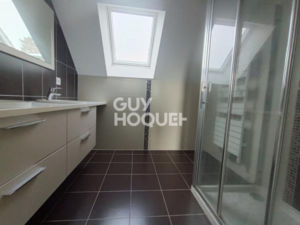 MAISON À LOUER DE 5 PIÈCES DE 142,25 M²