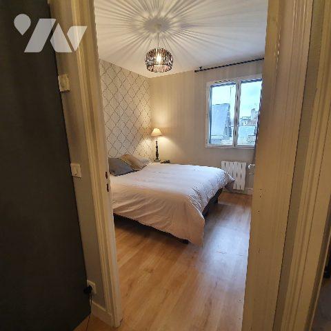 Ensemble immobilier à PONT L'EVEQUE