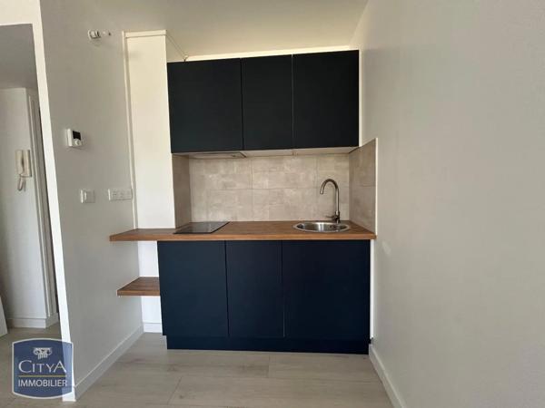 Appartement à louer 1 pièce 27.06m² Le Mans (72100)