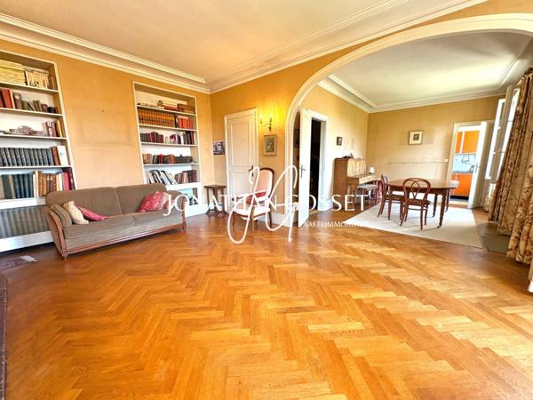 Verneuil-sur-Seine: Demeure familiale en plein centre-ville de 10pcs - 6ch - 208m² sur 1430m² de terrain