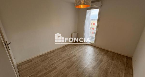 Location Appartement 3 pièces 54.18 m² - Saint-michel-sur-orge 91240