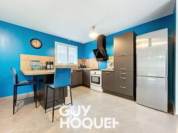 Villa Plain Pied 3 Chs + Garage + Carport et Terrain de 740 m² environ - 69840 JULIENAS