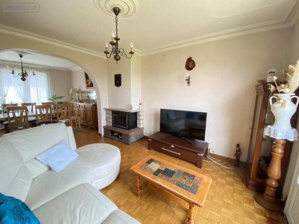 Maison à vendre à Loudéac dans les Côtes-d'Armor (22600), ref : 22110-2303