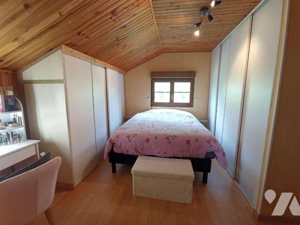 MAISON A VENDRE, CALIGNY.  

Beaucoup de charme pour cette maison de 166.53m², en très bon ét...