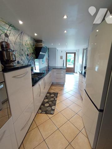 MAISON A VENDRE, CALIGNY.  

Beaucoup de charme pour cette maison de 166.53m², en très bon ét...