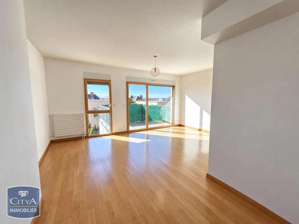 Appartement à louer 3 pièces 78m² Le Mans (72100)