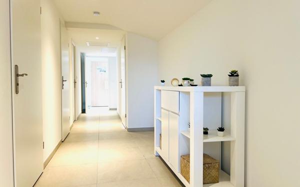 Appartement à vendre    4 pièces • 138 m2 Tassin-la-Demi-Lune