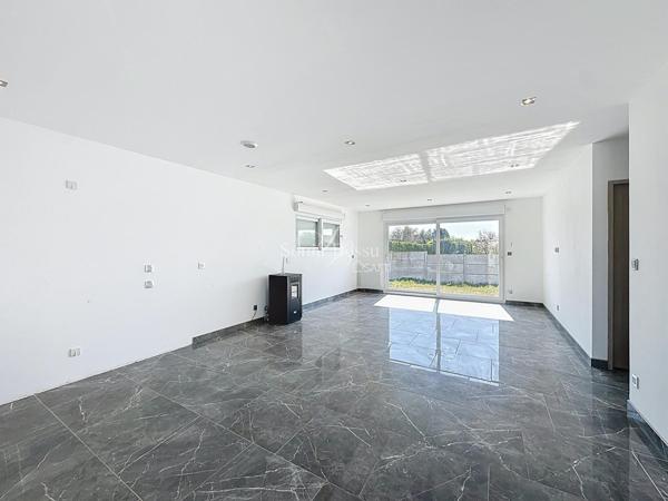 MAISON INDIVIDUELLE TYPE PLAIN PIED 3 CHAMBRES GARAGE JARDIN