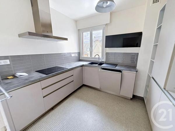 Appartement F4 à vendre  5 pièces - 116 m 2   FECAMP  - 76