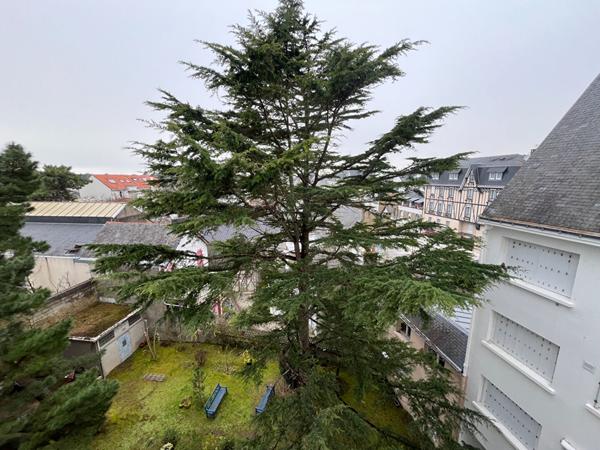 LA BAULE-MARCHE-STUDIO 25 M²