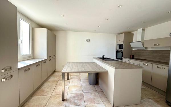 Maison à vendre    8 pièces • 190 m2 Borgo